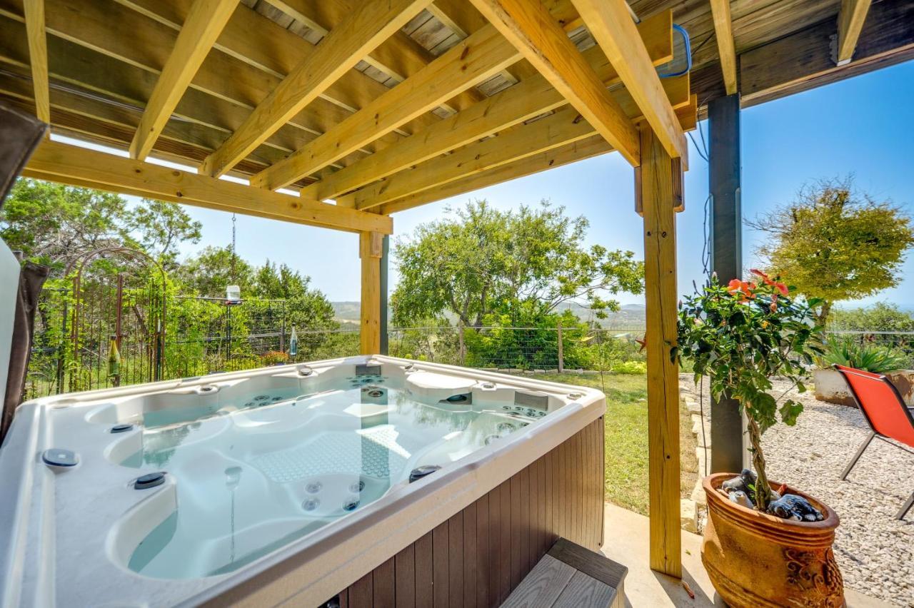 Fredericksburg Retreat With Private Hot Tub And Patio! Villa Exterior photo